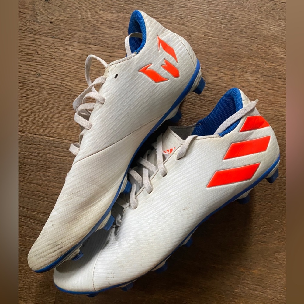 Size 10 Adidas men’s soccer cleats
